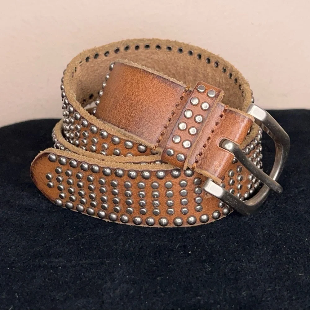 Vintage Medium Mens Fit Tan Brown Leather Studded Belt Y2K Western Biker